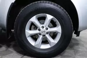 Nissan  10