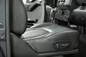 Nissan  6