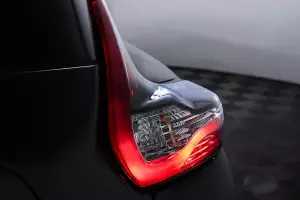 Nissan  7