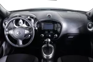 Nissan  9