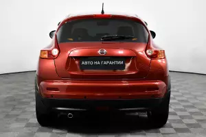 Nissan  5
