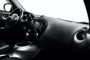 Nissan  8