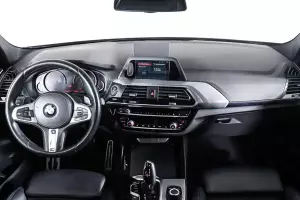 BMW  8