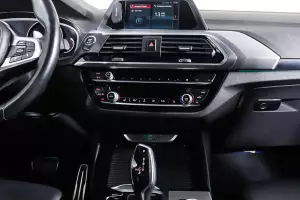 BMW  6