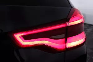 BMW  1