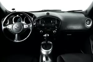 Nissan  6