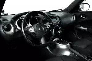 Nissan  8