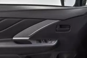 Mitsubishi  10