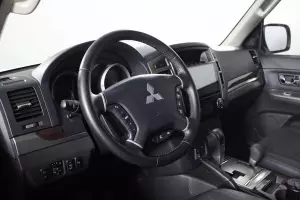 Mitsubishi  10