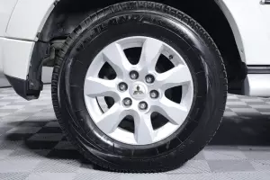 Mitsubishi  6