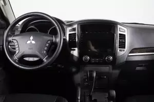 Mitsubishi  7