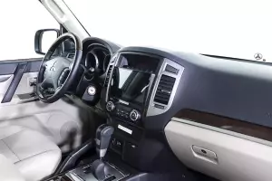 Mitsubishi  10