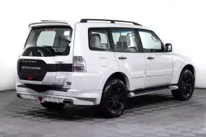 Mitsubishi  4