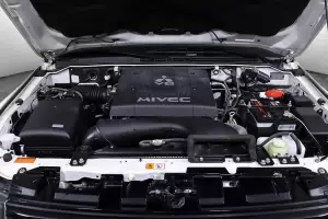 Mitsubishi  7