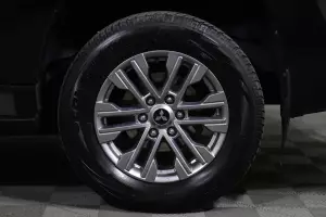 Mitsubishi  6
