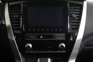Mitsubishi  10
