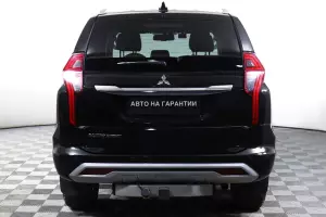 Mitsubishi  5
