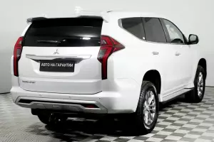 Mitsubishi  4