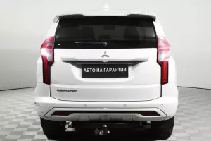 Mitsubishi  5