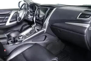 Mitsubishi  12