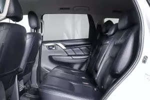 Mitsubishi  16