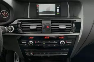 BMW  12