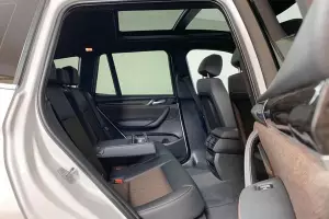 BMW  15