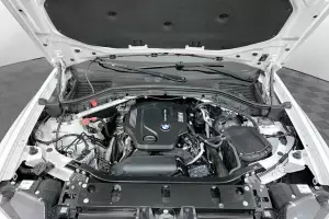 BMW  8