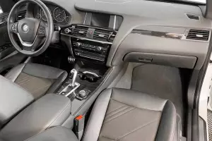 BMW  9