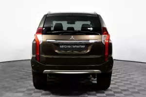 Mitsubishi  5
