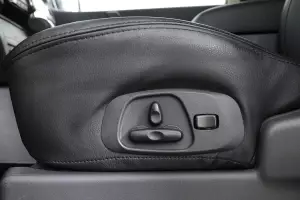 Mitsubishi  6