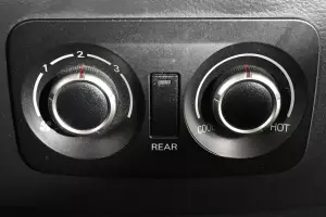 Mitsubishi  3