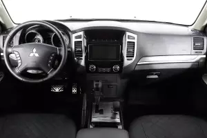 Mitsubishi  13