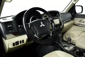 Mitsubishi  10