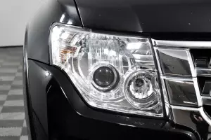 Mitsubishi  6