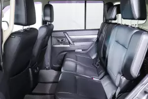 Mitsubishi  13