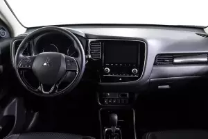 Mitsubishi  9