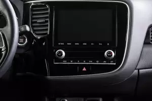 Mitsubishi  7
