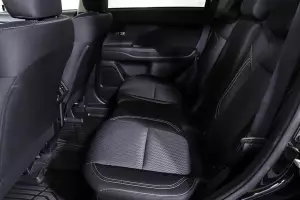 Mitsubishi  2