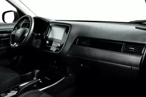 Mitsubishi  9