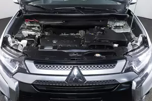 Mitsubishi  7