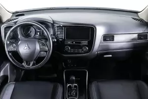 Mitsubishi  8
