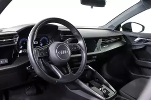 Audi  12