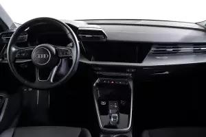 Audi  9