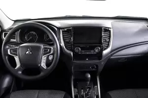 Mitsubishi  10