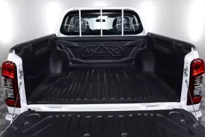 Mitsubishi  6