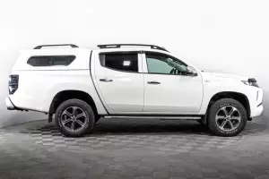 Mitsubishi  3
