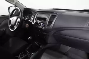 Mitsubishi  8