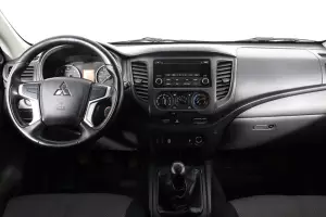 Mitsubishi  9