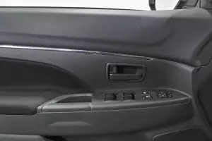 Mitsubishi  11